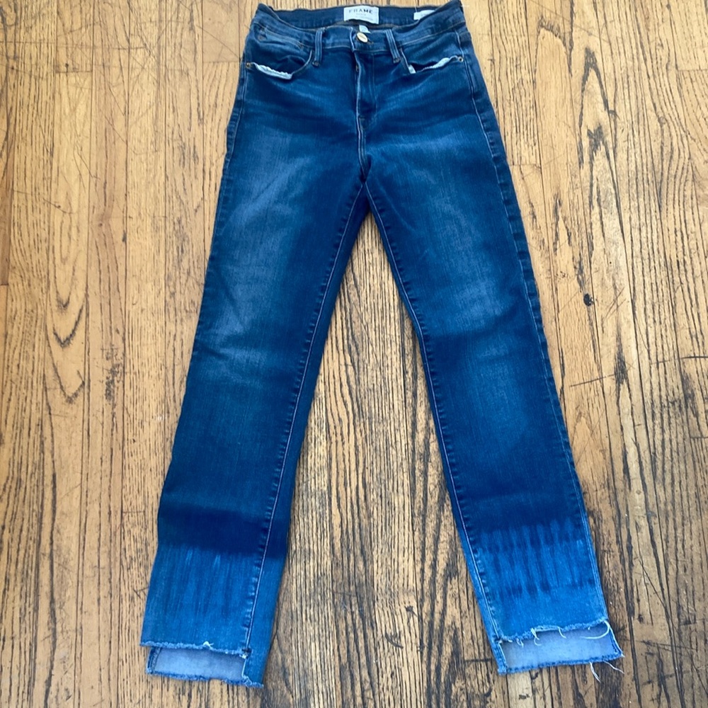 Frame denim Le High Skinny size 25 with ombre bottom detail